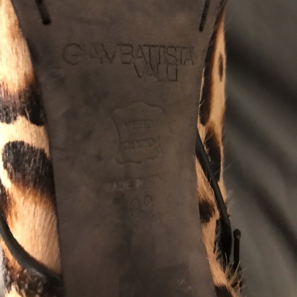 Giambattista Valli Cheetah Print Mid boots⚜ - Picture 7 of 7